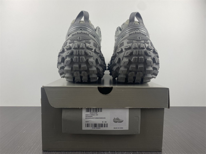 Ba*len*cia*ga defender 8000021