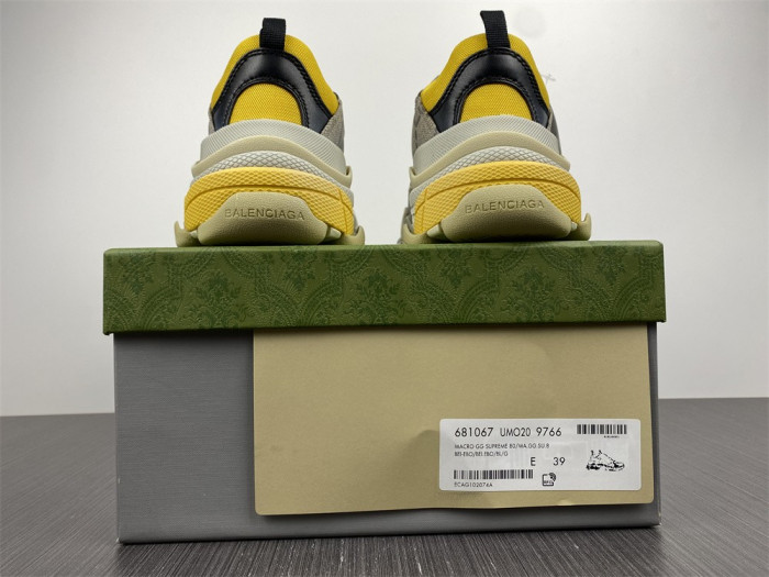 Ba*len*cia*ga triple s sneaker 8000039