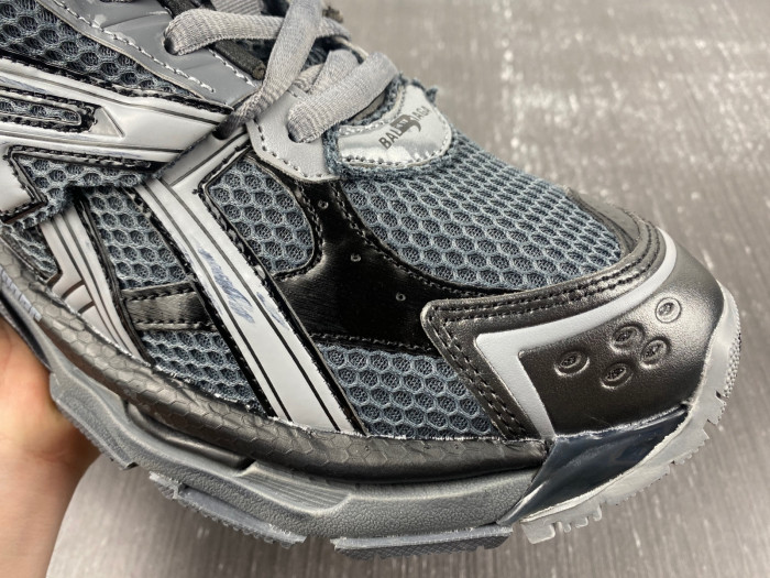 Ba*len*cia*ga runner sneaker