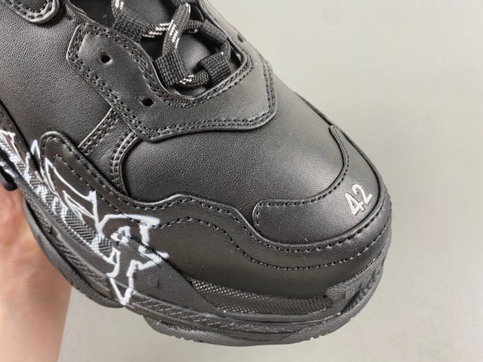 Ba*len*cia*ga triple s sneaker