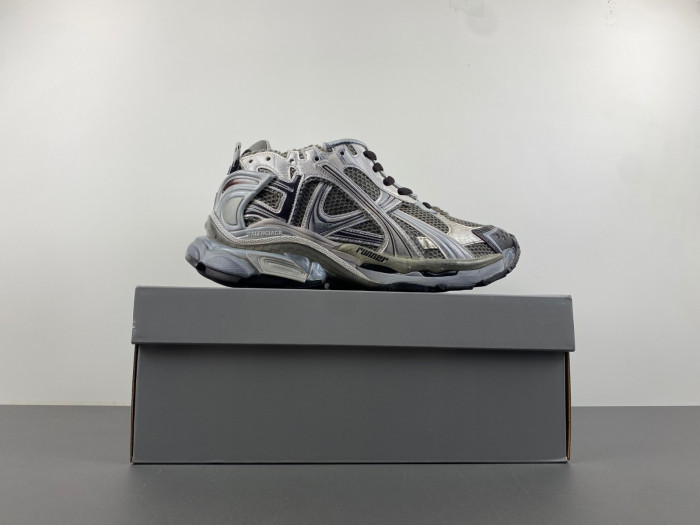 Ba*len*cia*ga runner sneaker