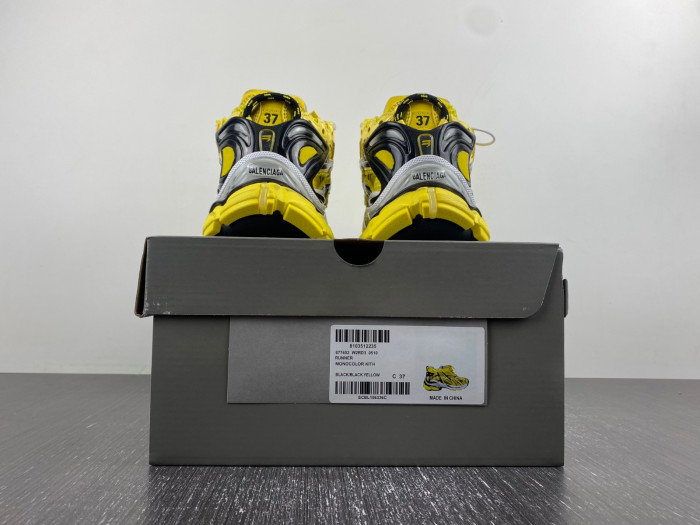 Ba*len*cia*ga runner sneaker