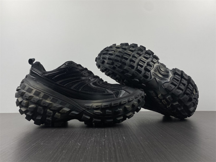 Ba*len*cia*ga defender 8000047