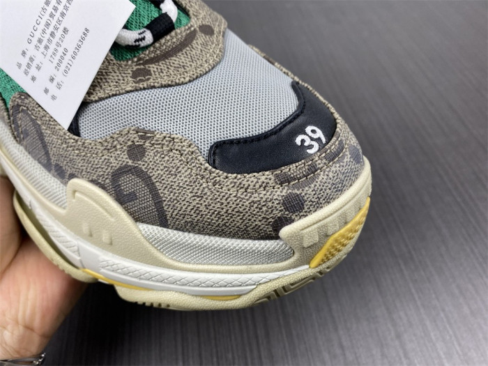 Ba*len*cia*ga triple s sneaker 8000039