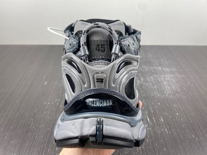 Ba*len*cia*ga runner sneaker