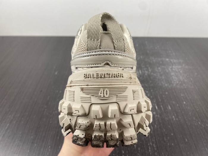 Ba*len*cia*ga defender sneaker
