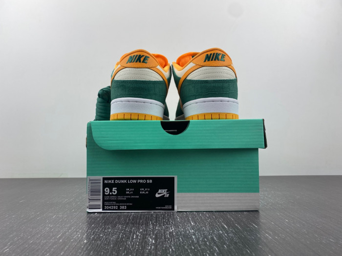 nike sb dunk low legion pine kumquat 304292-383