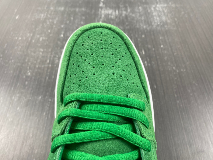 nike sb dunk low pro st. patrick