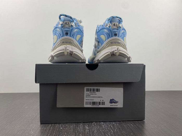 Ba*len*cia*ga runner sneaker