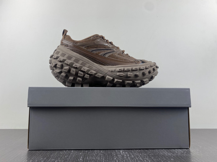 Ba*len*cia*ga defender sneaker