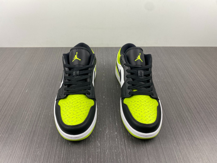 air jordan 1 low "vivid green snakeskin