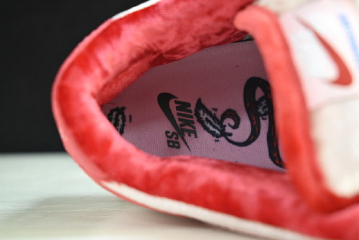 nike dunk sb low strangelove skateboards ct2552-800