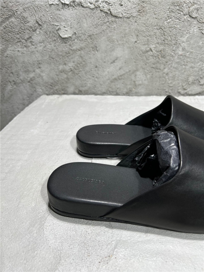 balenciag* sandal bs47