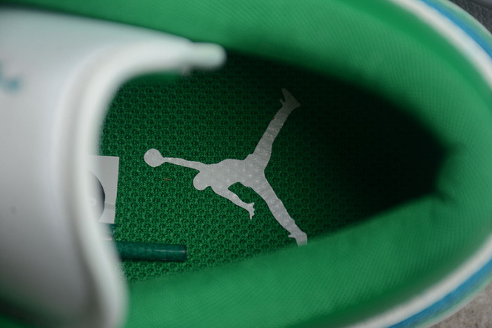 air jordan 1 low “lucky green” dc0774-304