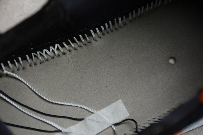 jordan 1 mid shattered backboard 554724-058