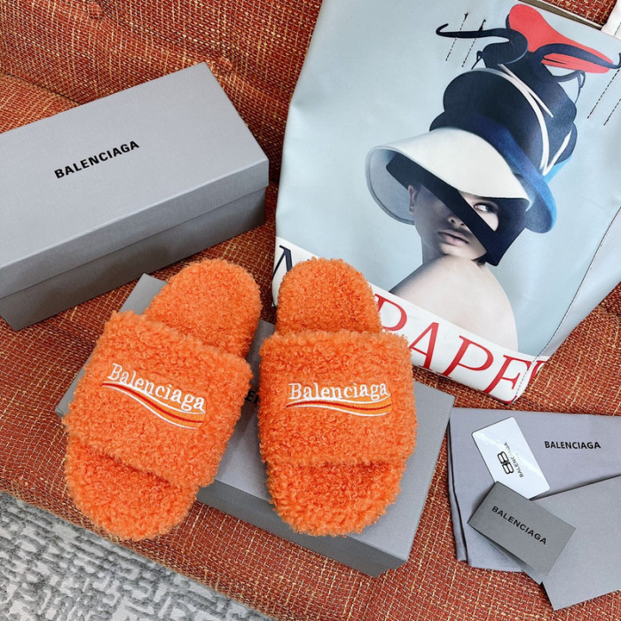 balenciag* sandal bs25