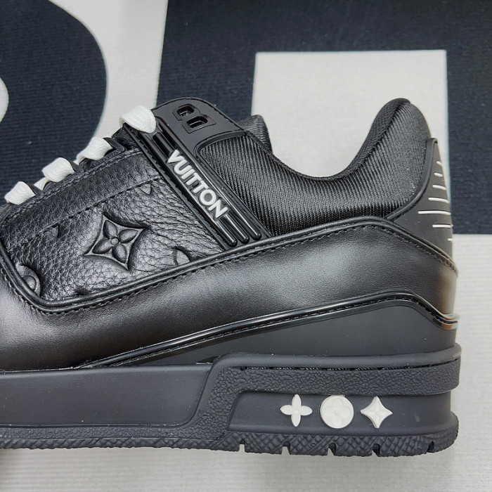 lv snekaers l0000107