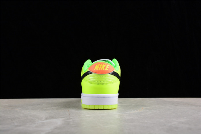 nike dunk low “glow in the dark” fj4610-702