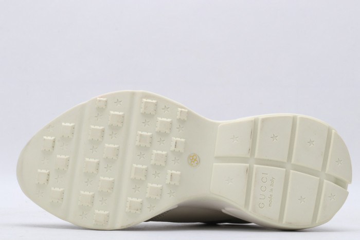 G*u*i* rhyton sneaker