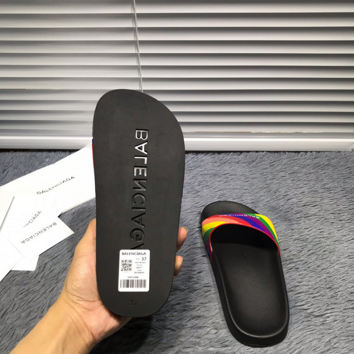 balenciag* sandal bs37