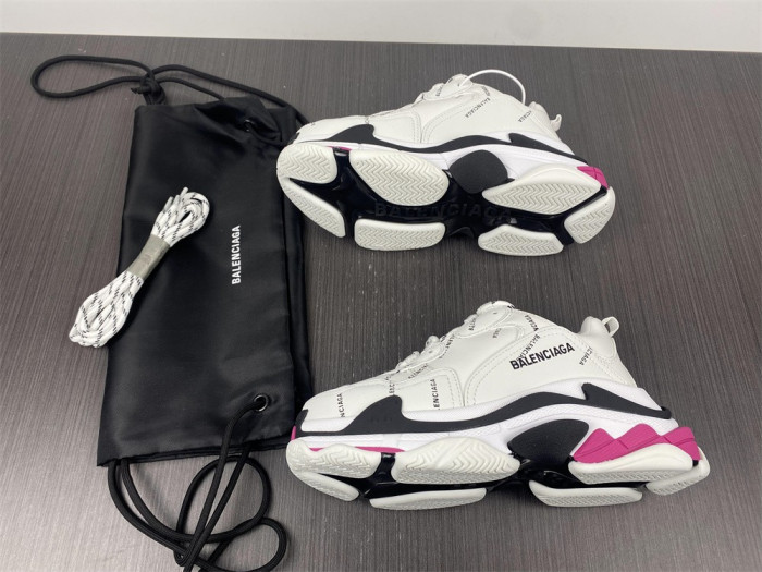 Ba*len*cia*ga triple s sneaker 80000250