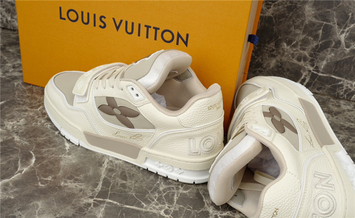 lv snekaers l0000335