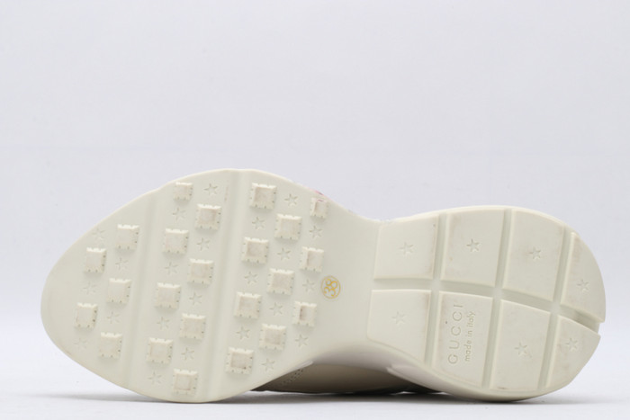 G*u*i* rhyton sneaker