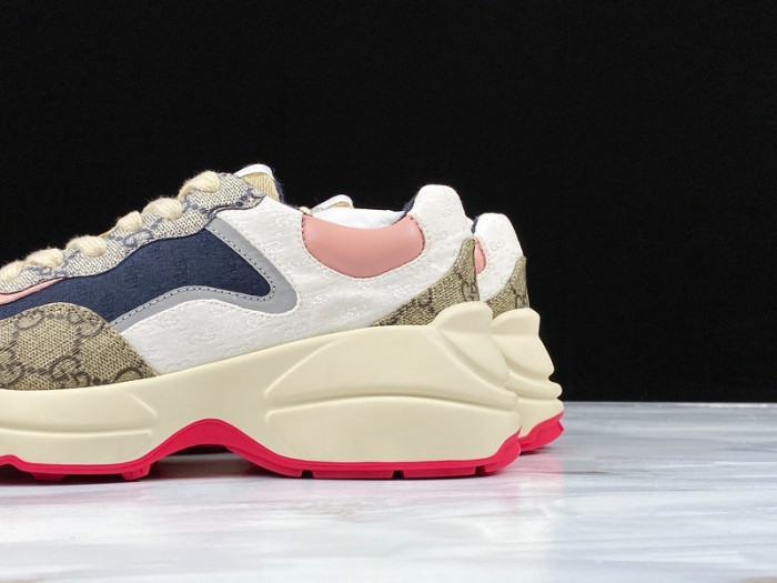 G*u*i* rhyton sneaker