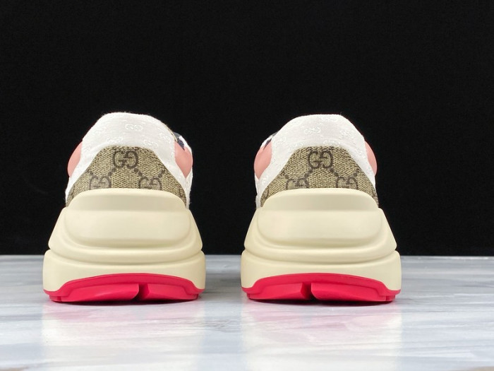 G*u*i* rhyton sneaker