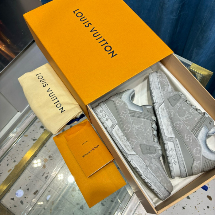 lv snekaers l0000193