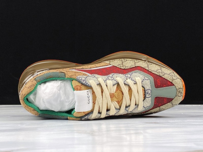 G*u*i* rhyton sneaker