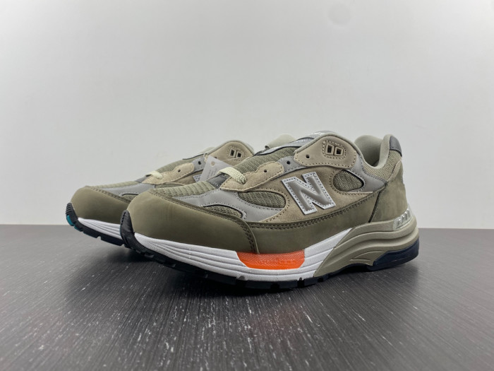 Bape x New Balance 2002R M2002RHO DFY17