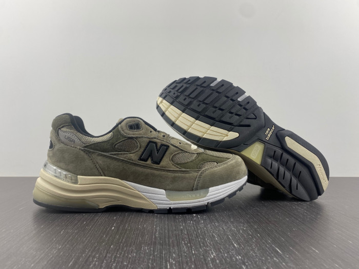 Bape x New Balance 2002R M2002RHO DFY16