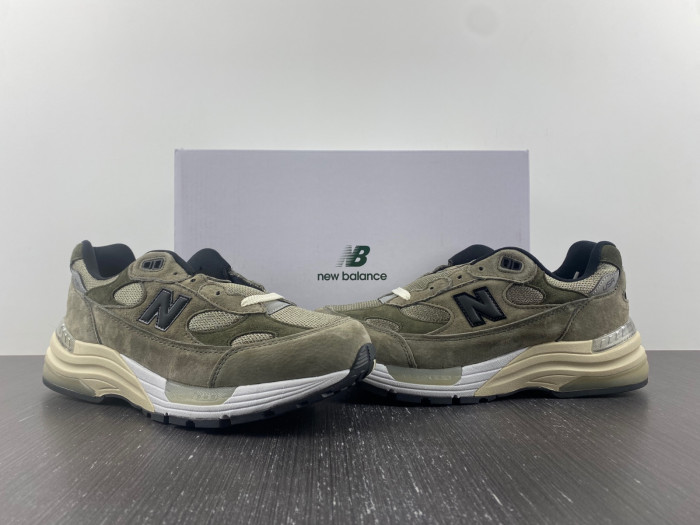 Bape x New Balance 2002R M2002RHO DFY16