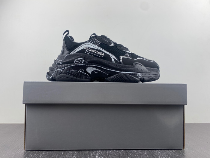 Balenciaga TRIPLE S SNEAKER 8000099