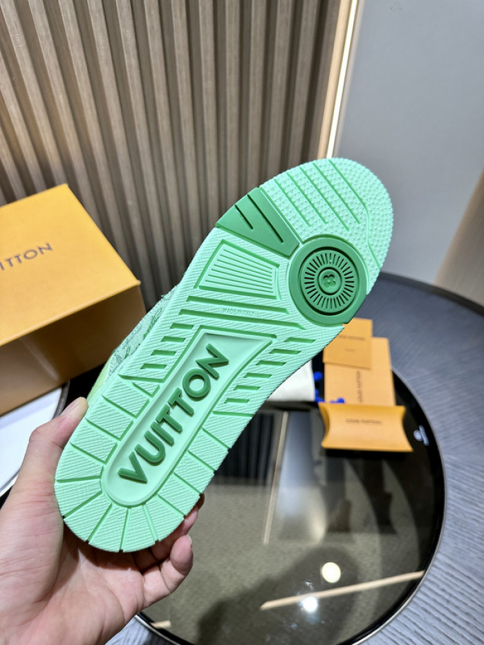 LV snekaers L0000354