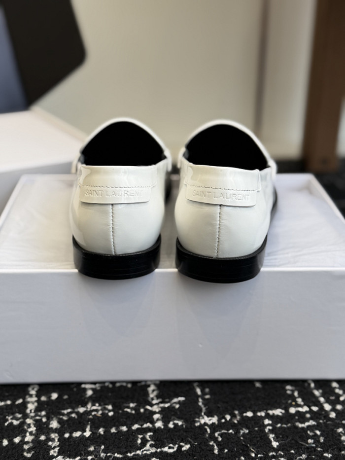 Y51 loafers YS040