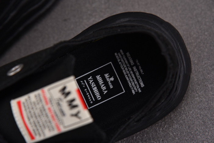 Ma*s*n mihara yasuhiro sneaker mmys69