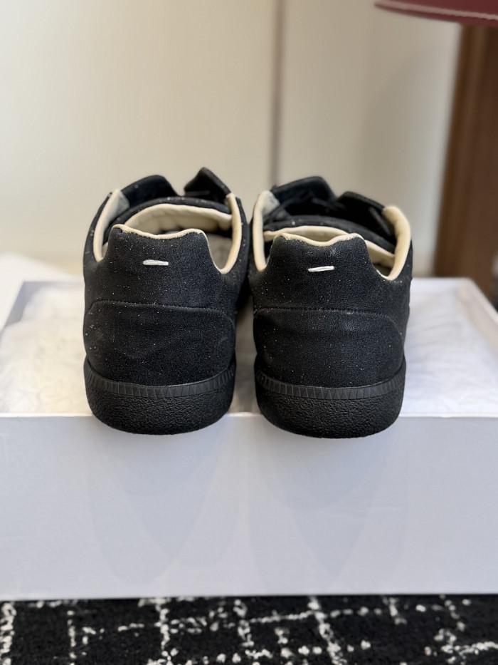 Ma1s0n Marg*e1a CALFSKIN S57WS0363