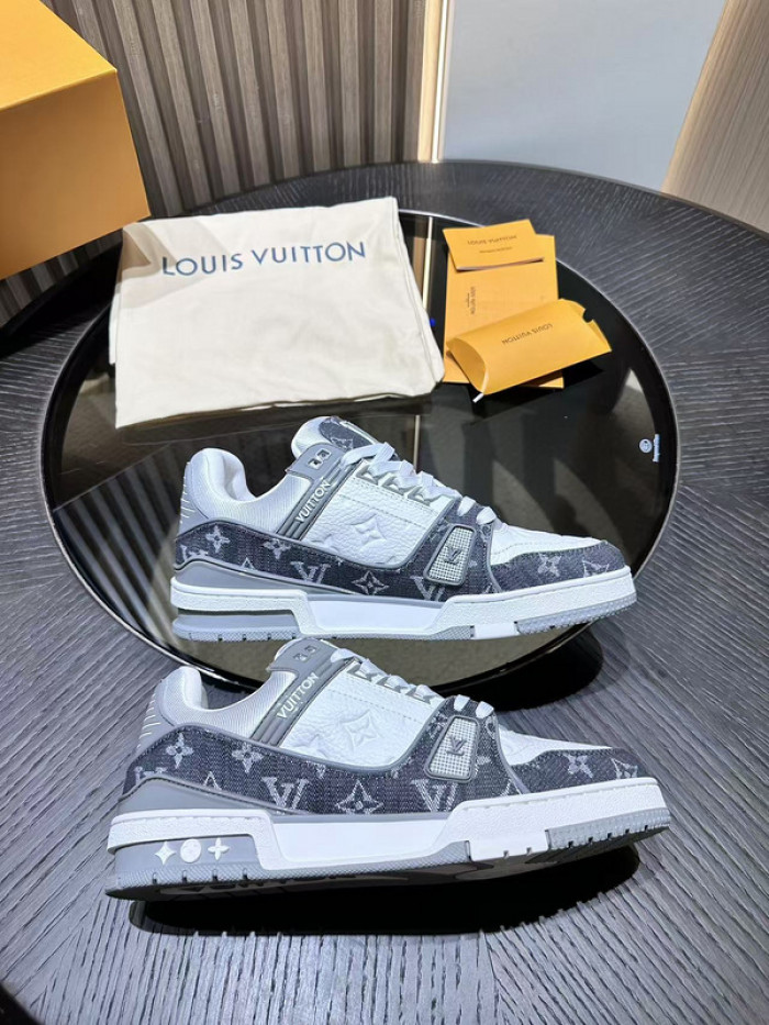 LV snekaers L0000400