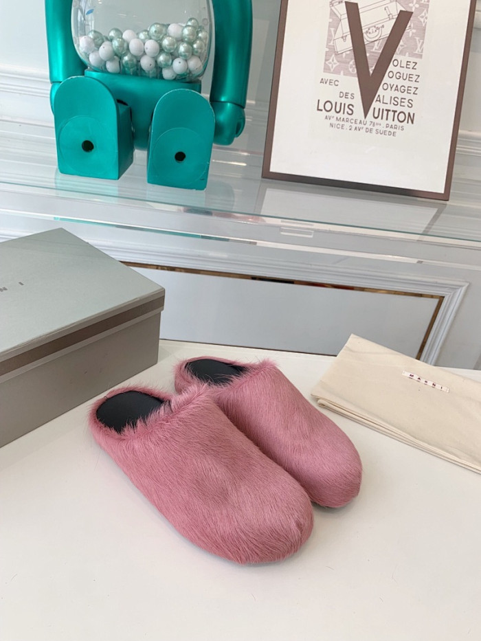 Marni Slides M015