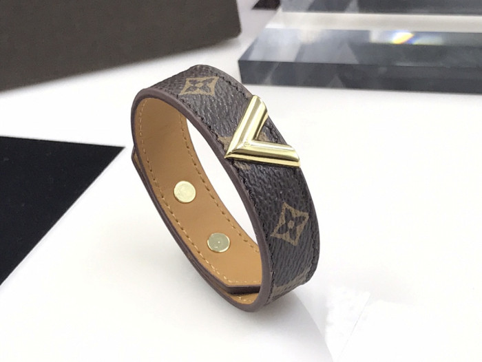 L&V BRACELET LVB02