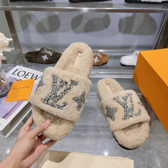 L&V sandal 100