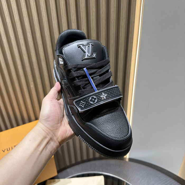 LV snekaers L0000698