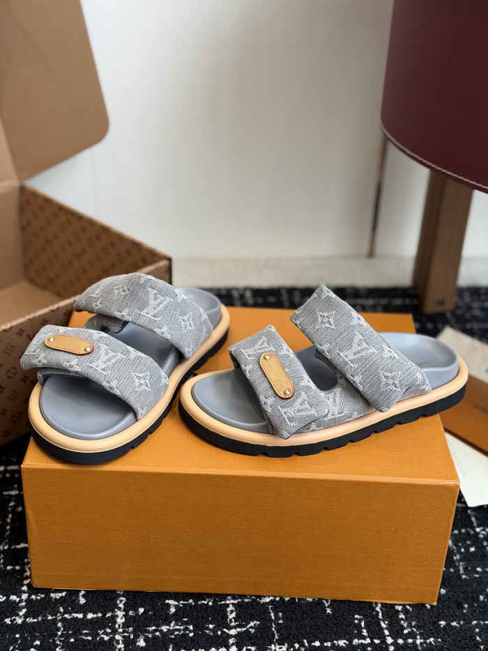 L&V sandal 255