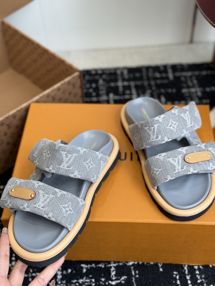 L&V sandal 255