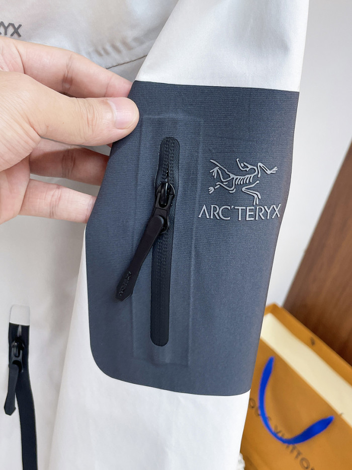 ARCTERYX JACKET AX01