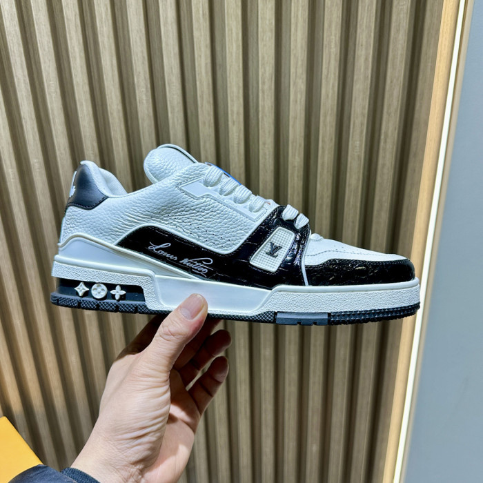 LV snekaers L0000705