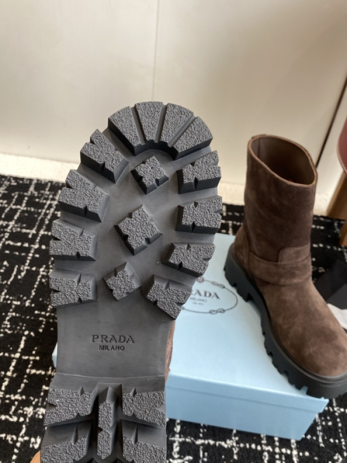 PRAD* boots P227