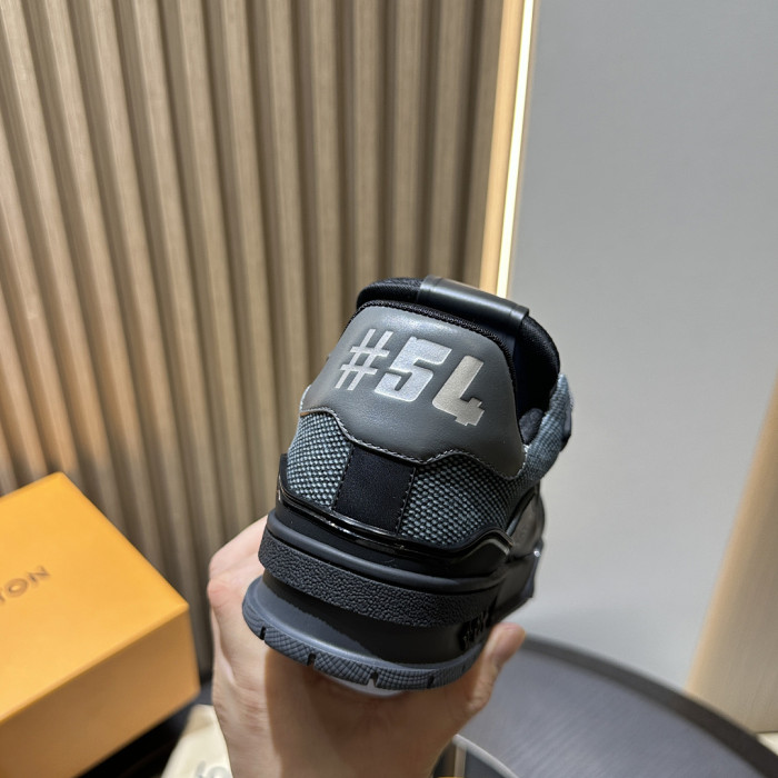 LV snekaers L0000684